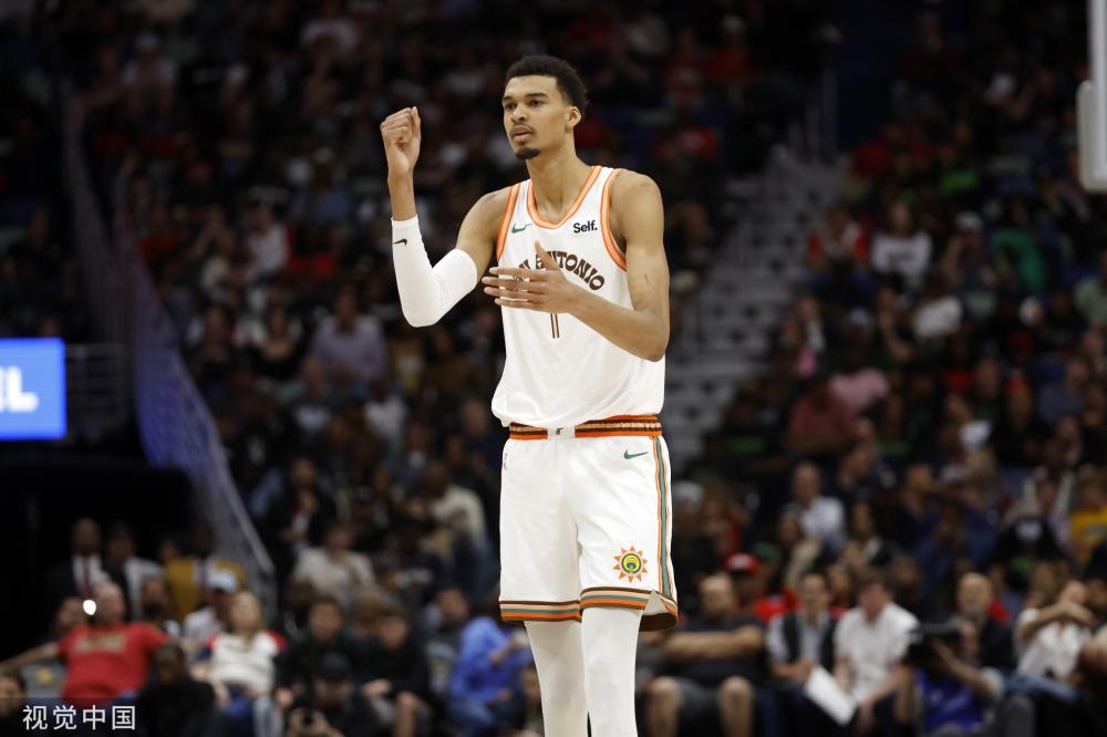 因为眼部健 因为眼部健