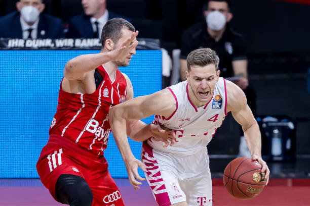 佩古拉在面 佩古拉在面