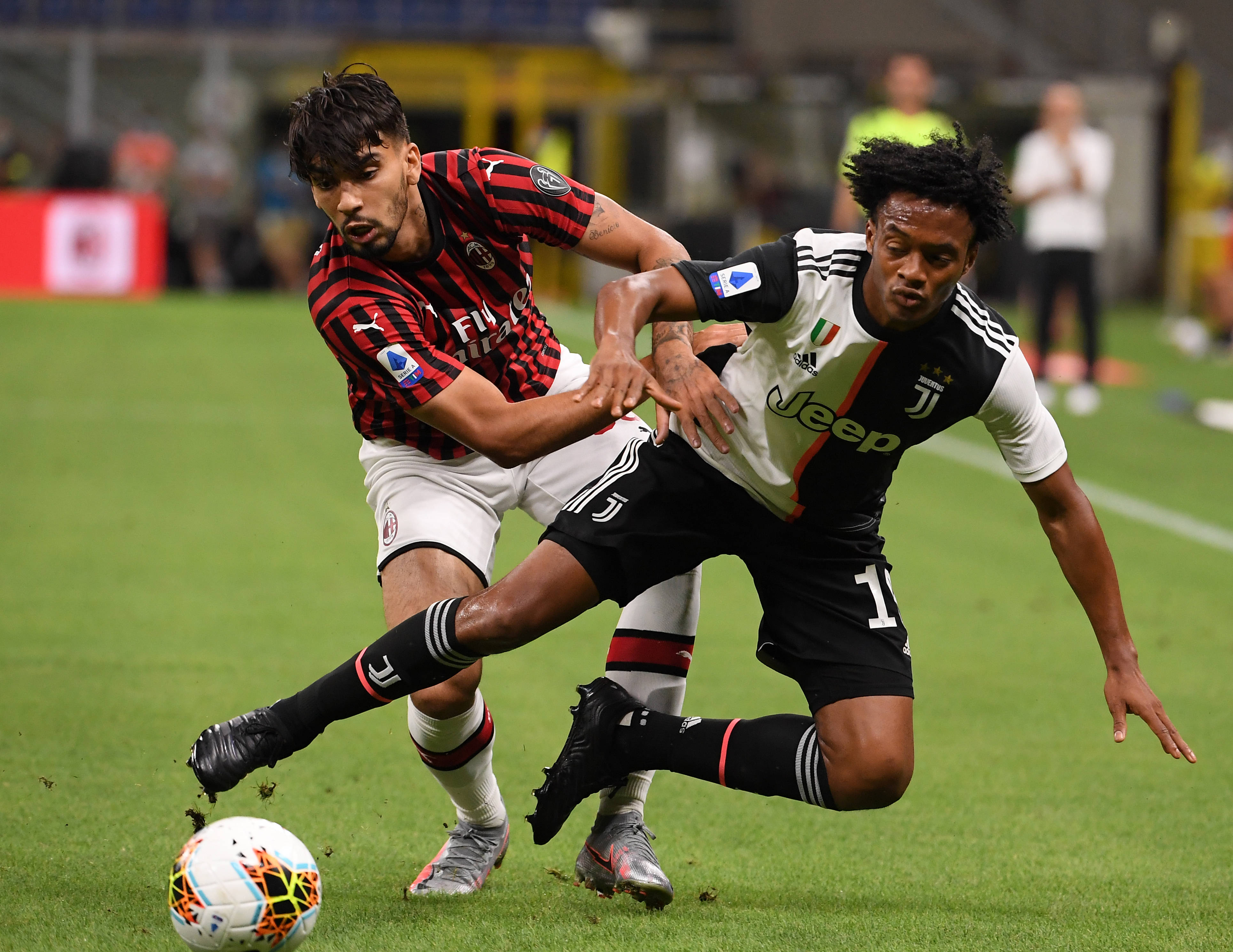 尤其引人注 尤其引人注