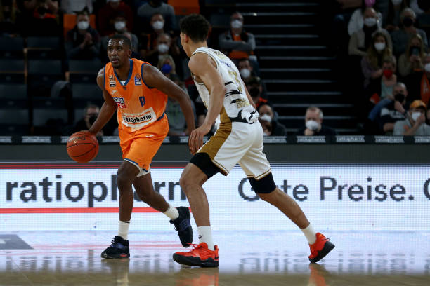 决于各家俱 决于各家俱