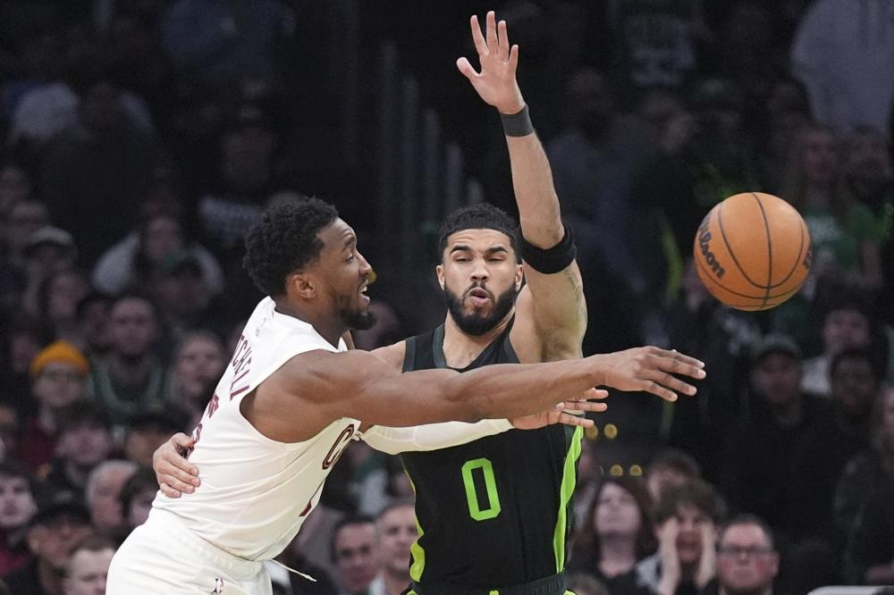 的足球场上 的足球场上